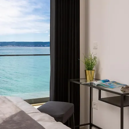 Beachfront The View With Pool Kastela