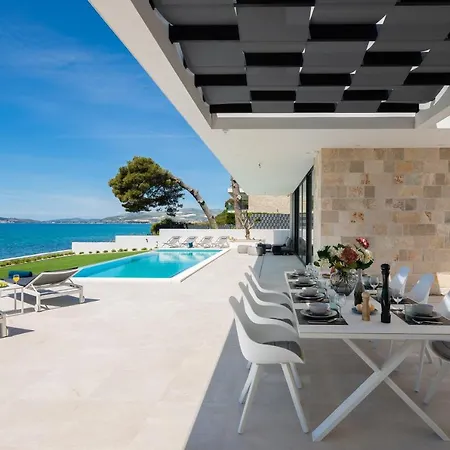 Beachfront The View With Pool Villa Kastela