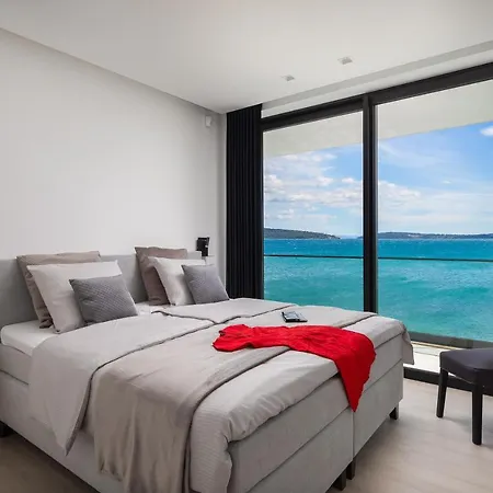 Beachfront The View With Pool Kaštela