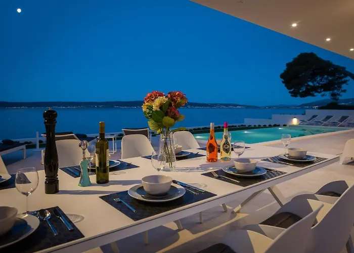 Beachfront The View With Pool Villa Kaštela