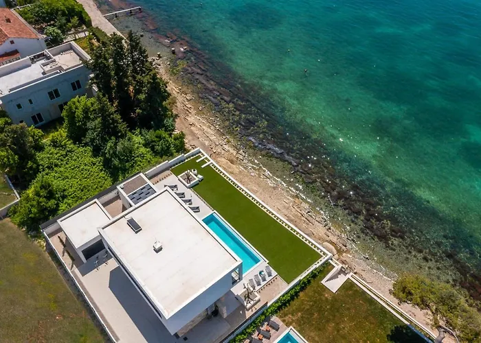 Beachfront The View With Pool Villa