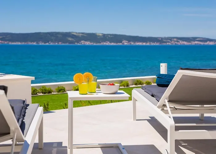 Beachfront The View With Pool Villa *